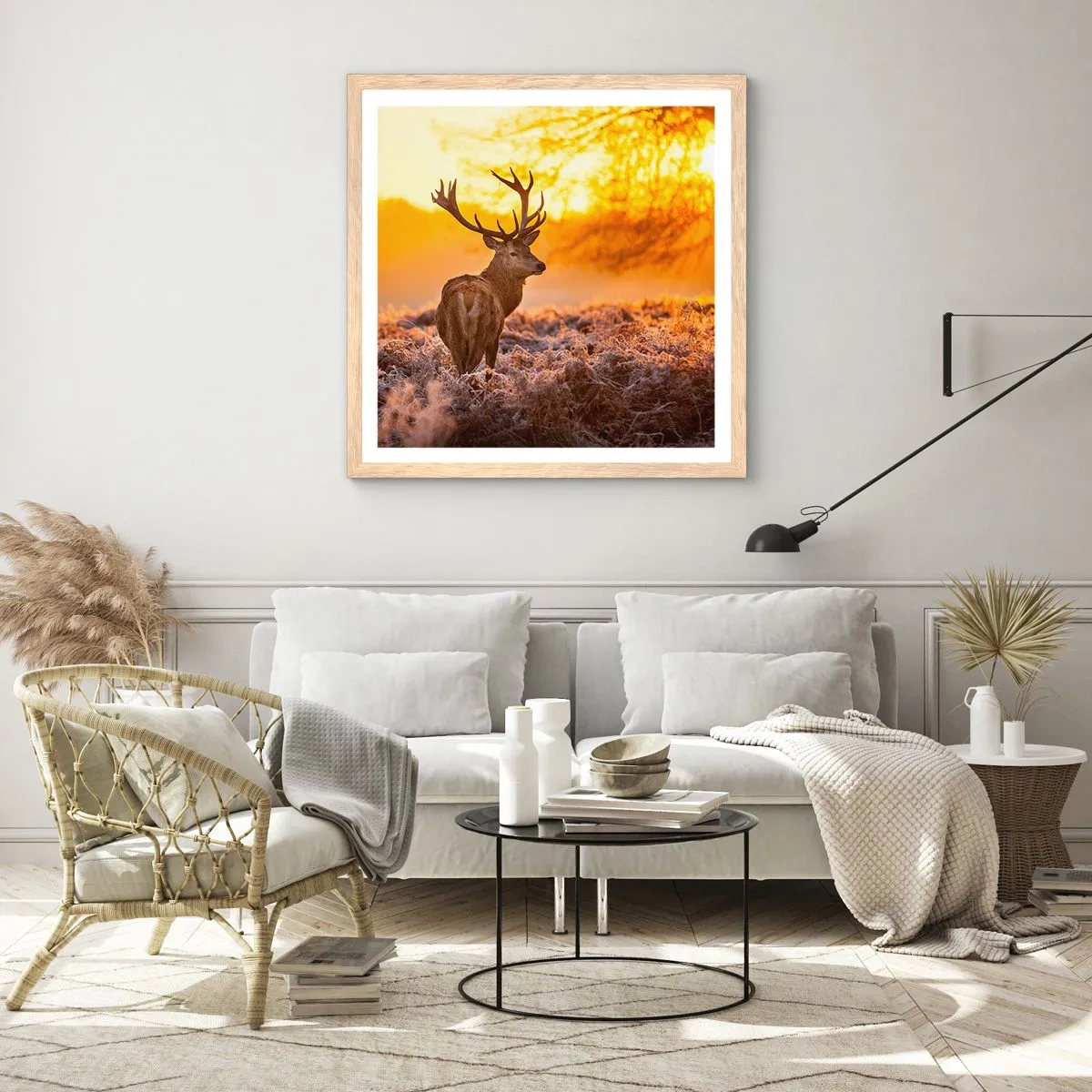 Affisch i ram av ljusek - Höstskogens kung - 60x60 cm