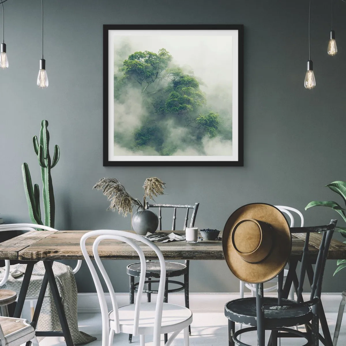 Affisch i svart ram - Insvept i dimma - 40x40 cm