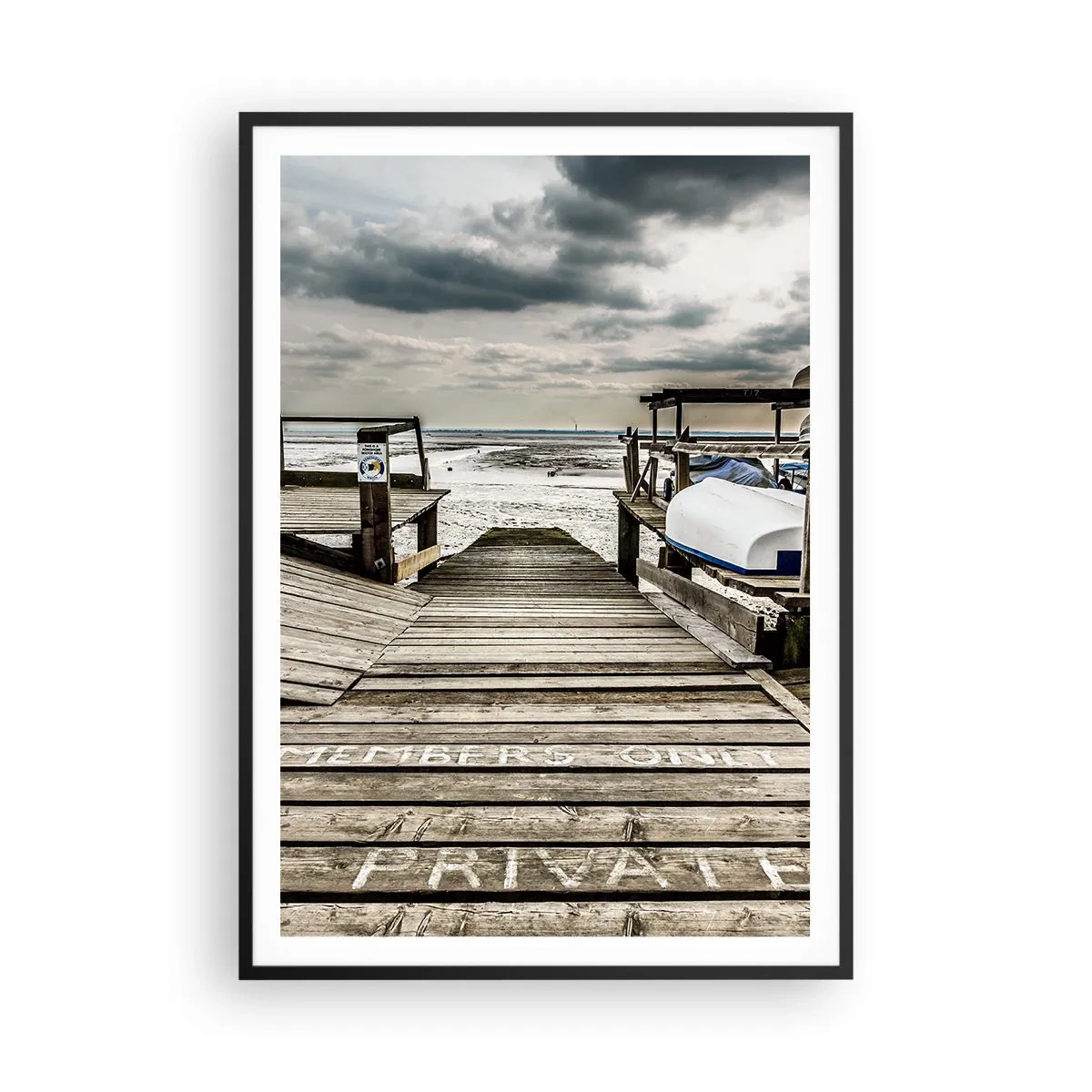 Affisch i svart ram - Stranden i norr - 70x100 cm