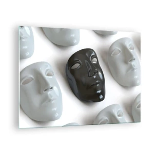 Glastavla - Bild på glas - En svartvit mask mot en bakgrund av vita masker på en ljus bakgrund - 70x50cm - Hur kan man urskilja sig? - Modern väggdekoration för vardagsrum och sovrum ARTTOR