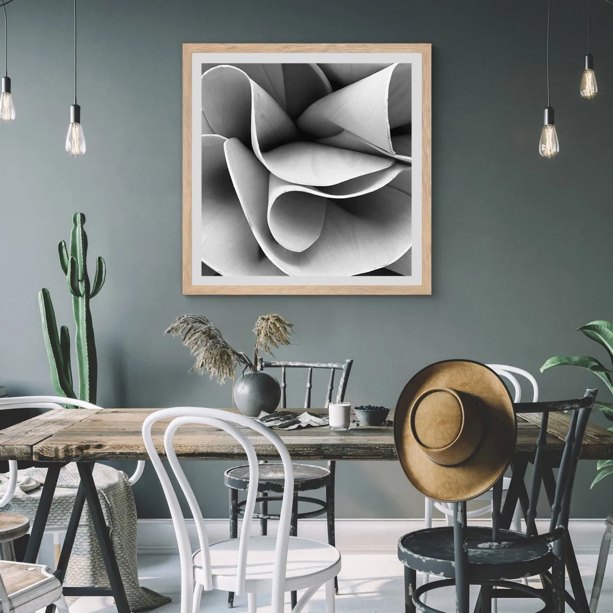 Affisch i ram av ljusek - Det händer i rummet - 60x60 cm