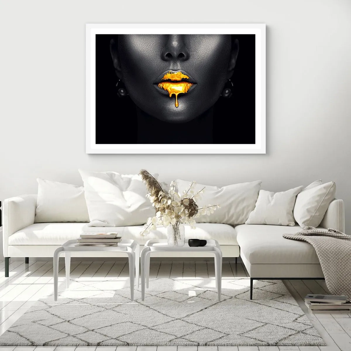 Affisch i vit ram - Guldmun - 70x50 cm