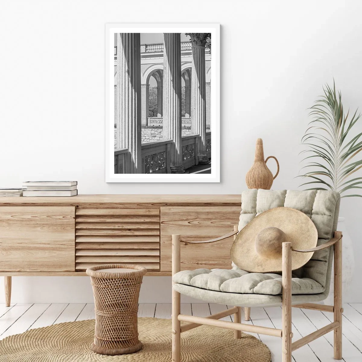 Affisch i vit ram - Solig arkad - 70x100 cm