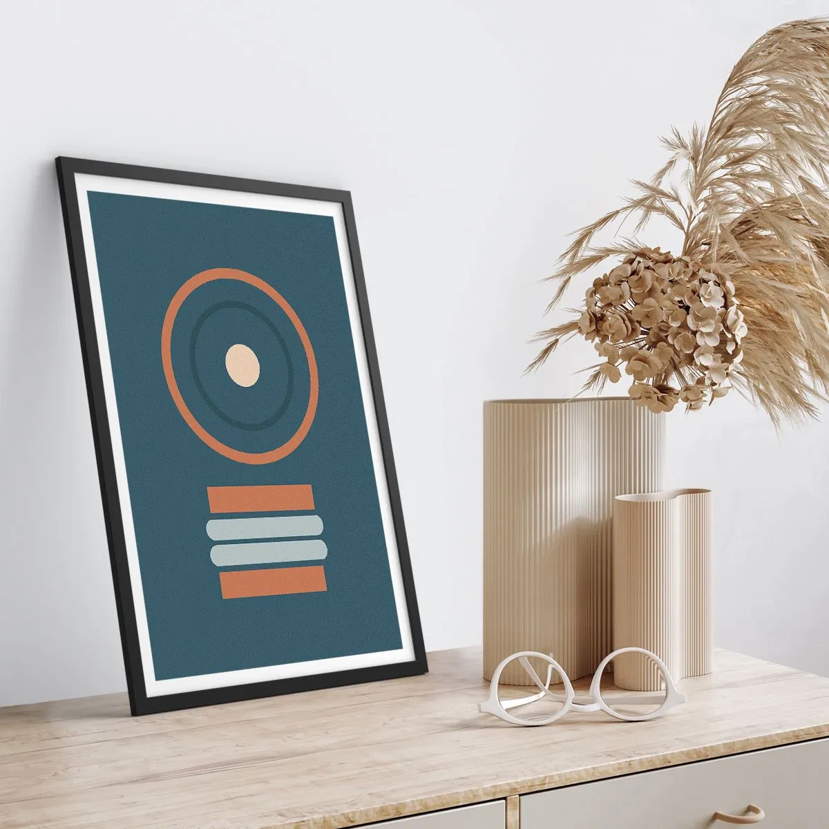Affisch i svart ram - Geometriskt mönster med cirklar och rektanglar i nyanser av blått och brunt - 50x70cm - Sakens kärna - Modern väggdekoration för vardagsrum och sovrum ARTTOR