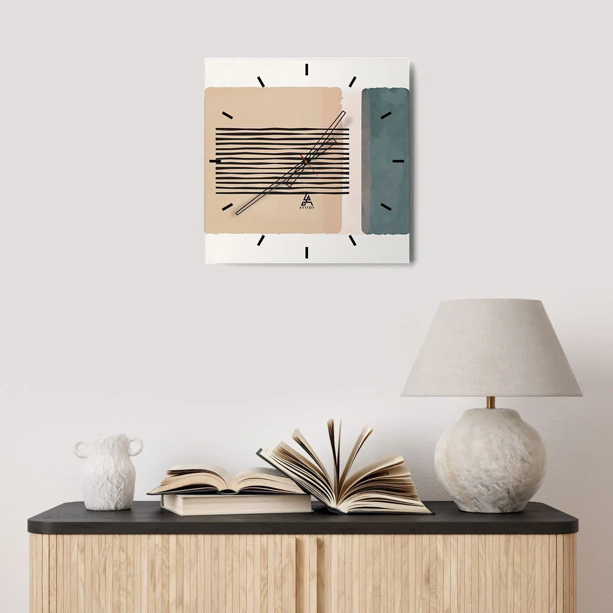 Väggklocka - Klocka på glas - Allt väl - 30x30 cm