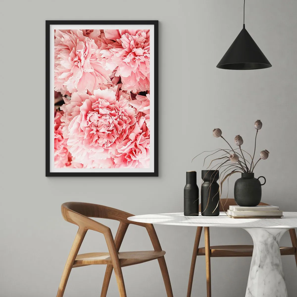 Affisch i svart ram - Fina rosa pioner i full blom - 50x70cm - Rosa dröm - Modern väggdekoration för vardagsrum och sovrum ARTTOR