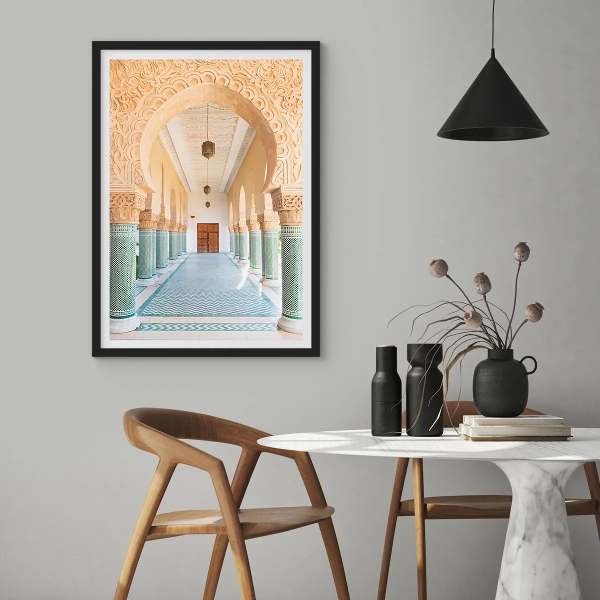 Affisch i svart ram - Foto av en dekorerad arkadkorridor i orientalisk stil - 50x70cm - Från Scheherazades sagor - Modern väggdekoration för vardagsrum och sovrum ARTTOR