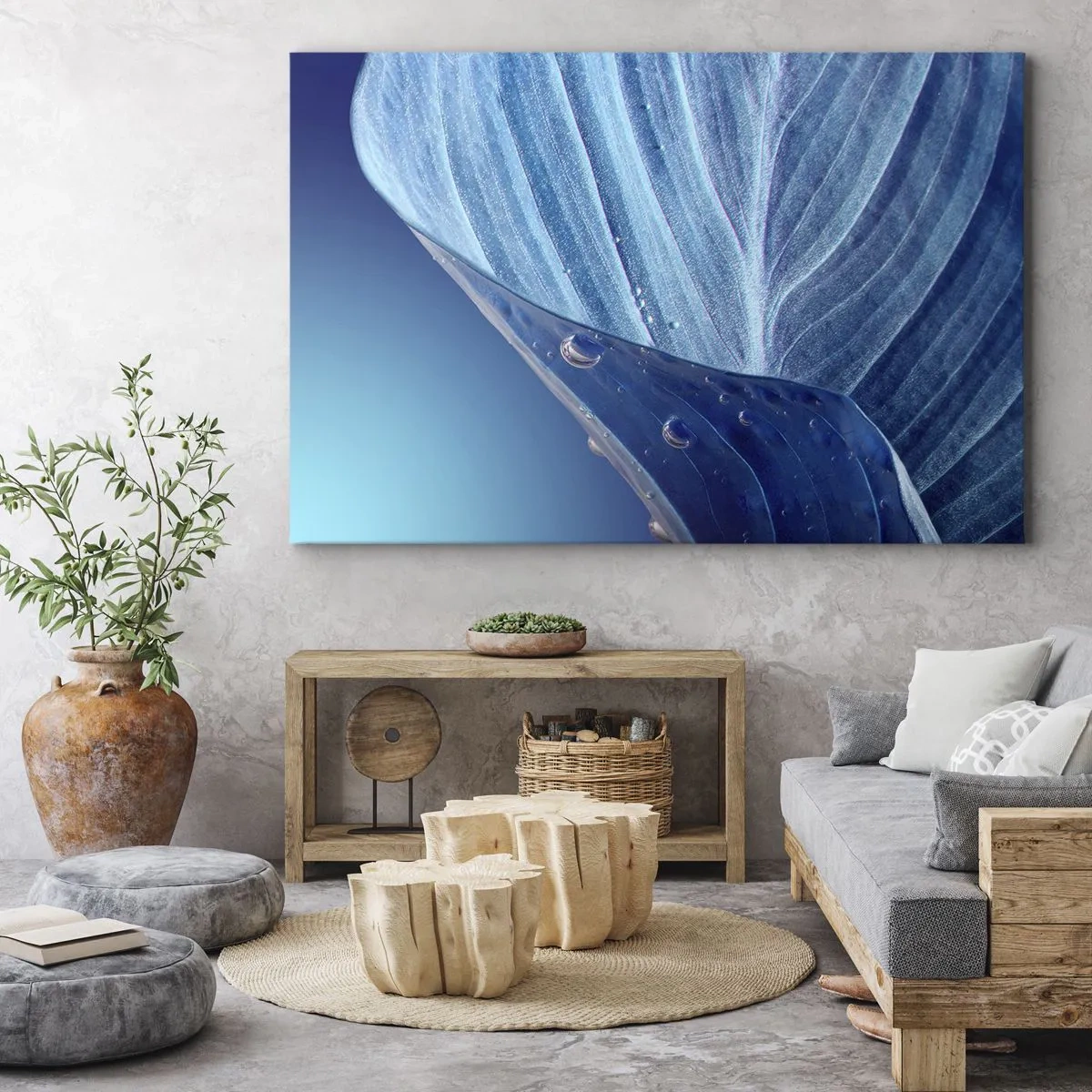 Canvastavla - Bild på duk - Ett blått blad med synliga vattendroppar - 70x50cm - Dolda droppar av blått - Modern väggdekoration för vardagsrum och sovrum ARTTOR