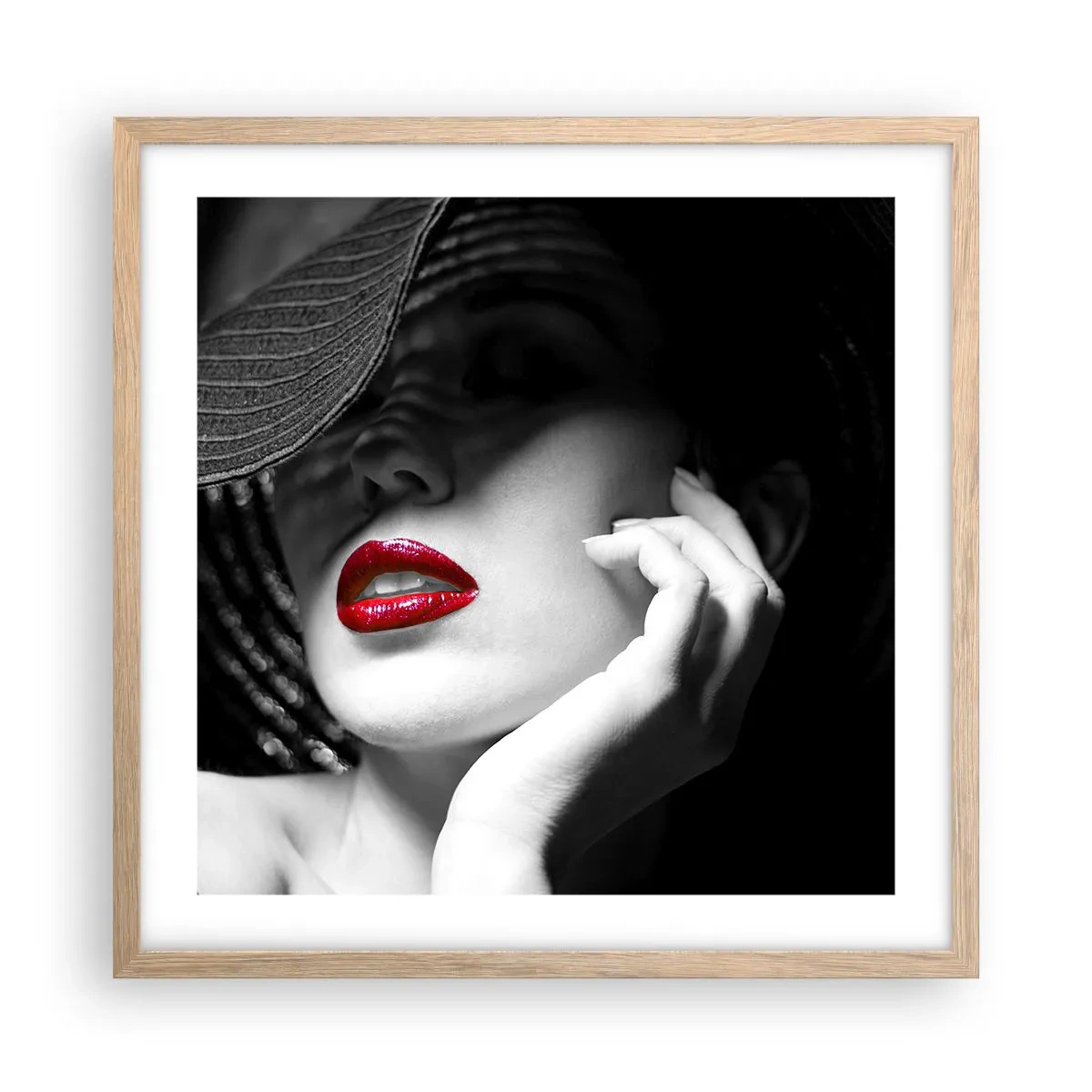 Affisch i ram av ljusek - En studie i scharlakansröd - 50x50 cm