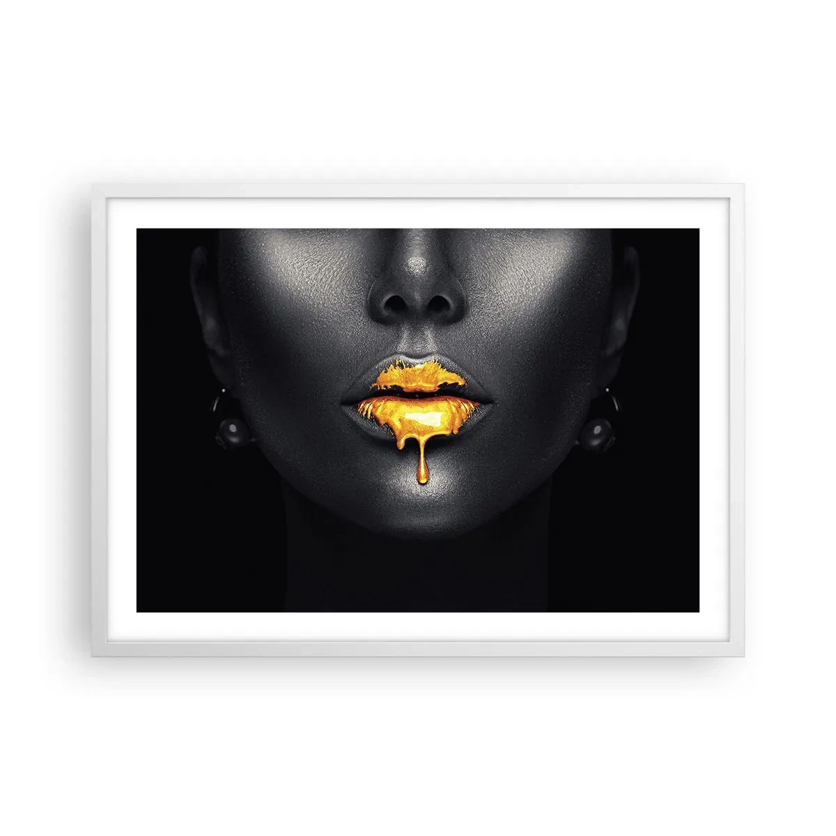 Affisch i vit ram - Guldmun - 70x50 cm
