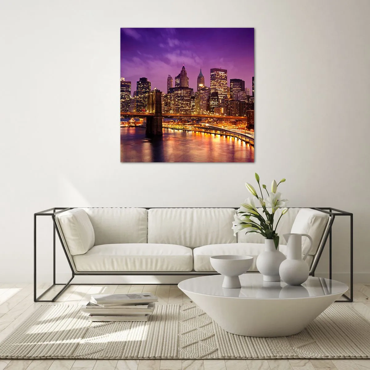 Glastavla - Bild på glas - Manhattan i violett och guld - 30x30 cm