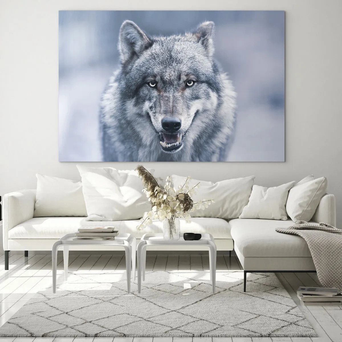 Glastavla - Bild på glas - En varg med en genomträngande blick mot bakgrunden av en snöig skog - 70x50cm - Tar du utmaningen? - Modern väggdekoration för vardagsrum och sovrum ARTTOR