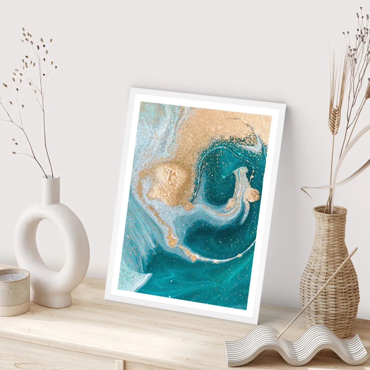 Affisch i vit ram - Guld- och turkosvirvel - 70x100 cm