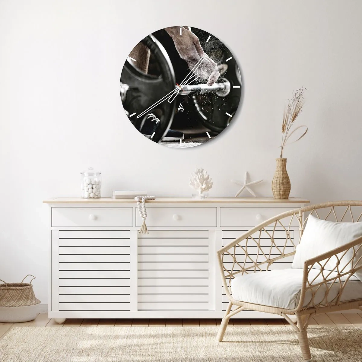 Väggklocka - Klocka på glas - Hantel och hand under träning - 30x30cm - Utmaningen accepterad! - Modern väggdekoration för vardagsrum, kök och sovrum ARTTOR