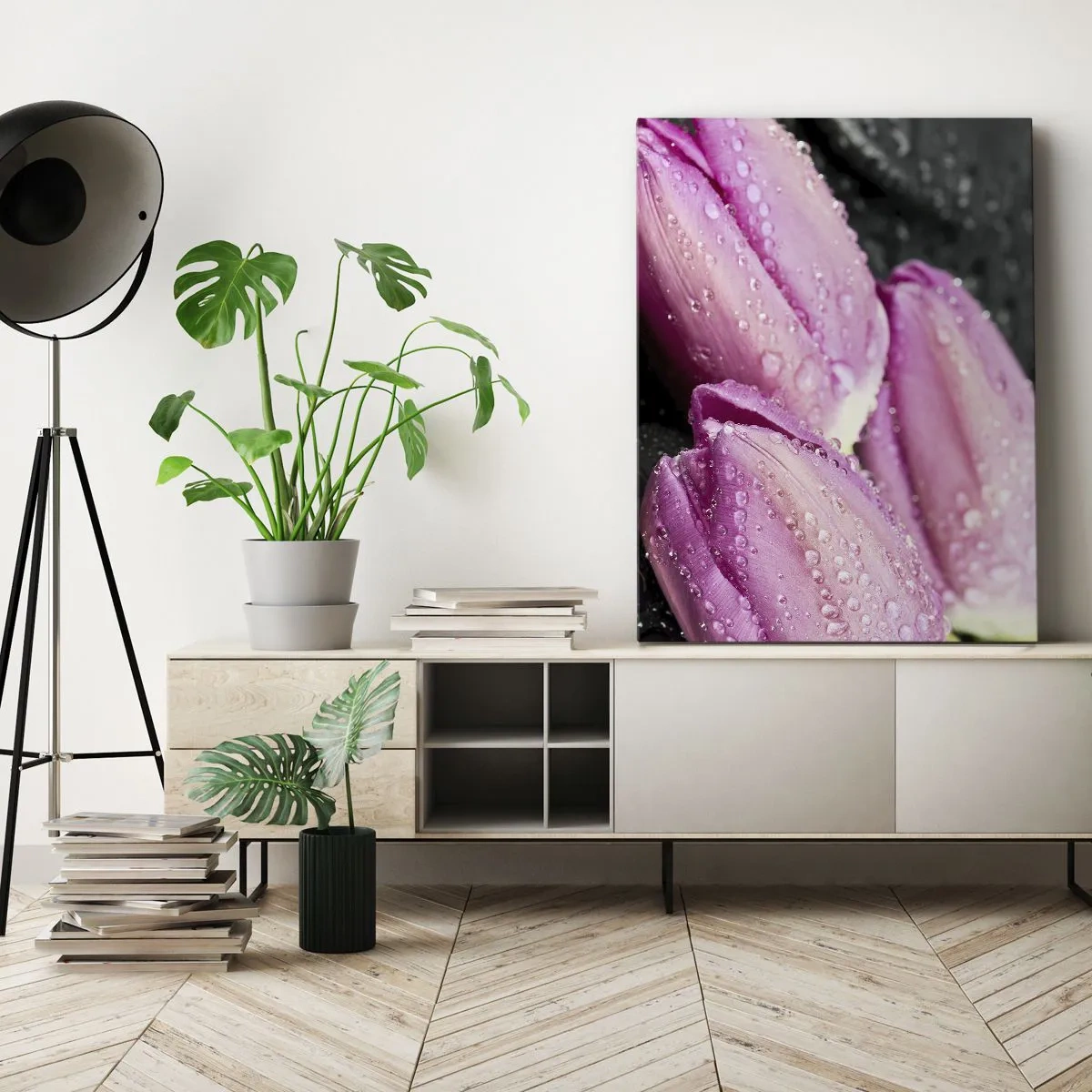 Canvastavla - Bild på duk - Tre i lila färg på en sten - 50x70 cm