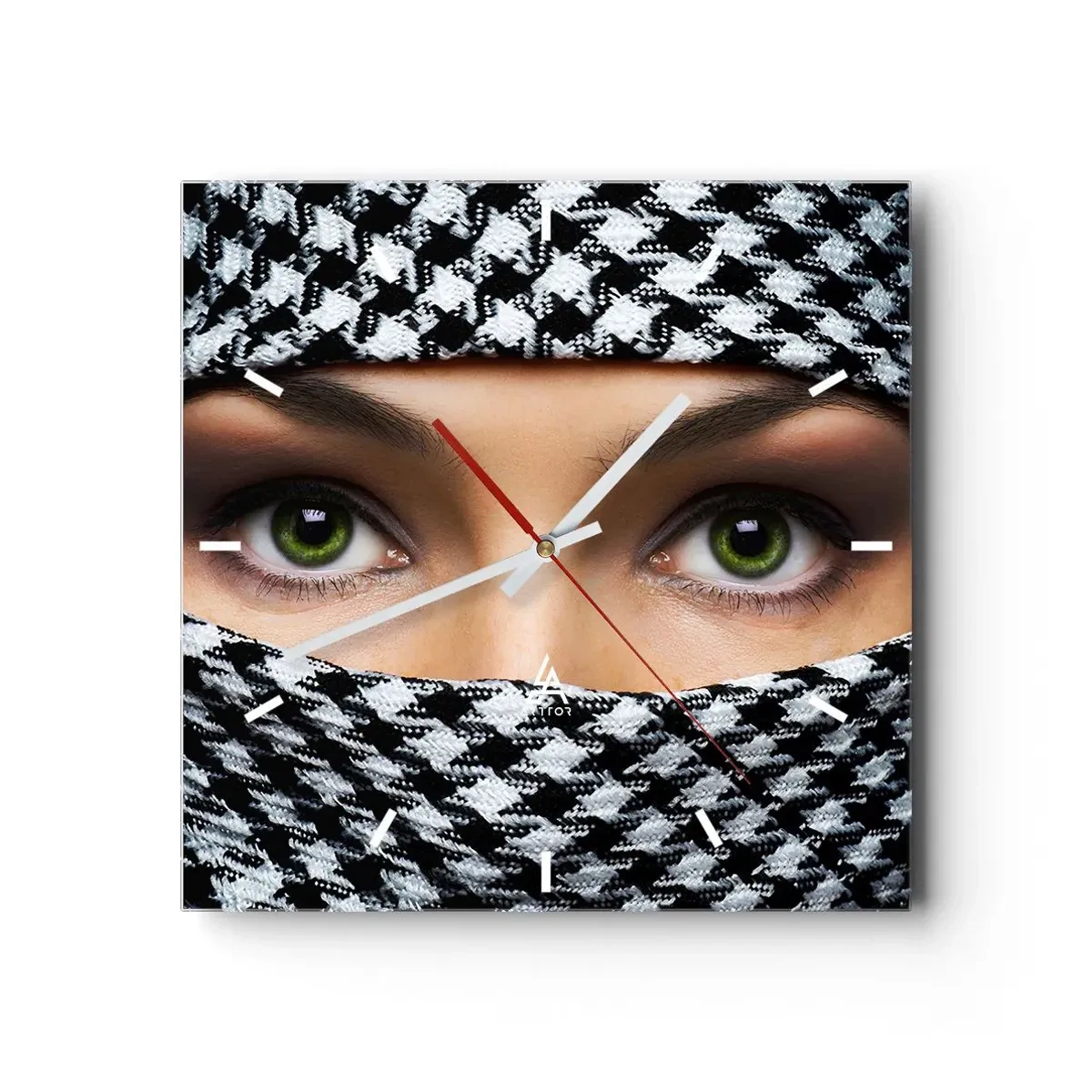 Väggklocka - Klocka på glas - Beslöjad grönögd skönhet - 40x40 cm