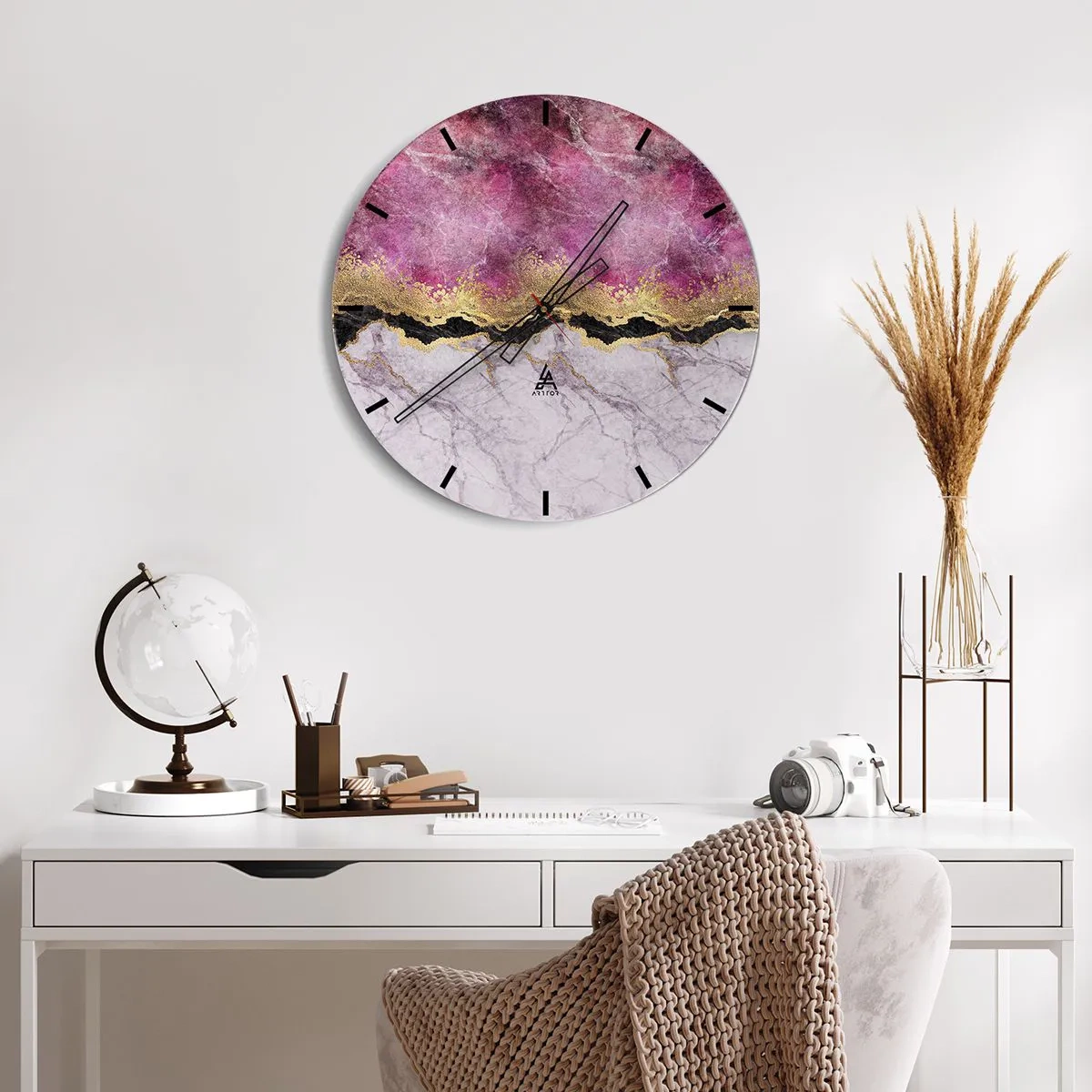 Väggklocka - Klocka på glas - På gränsen - 40x40 cm