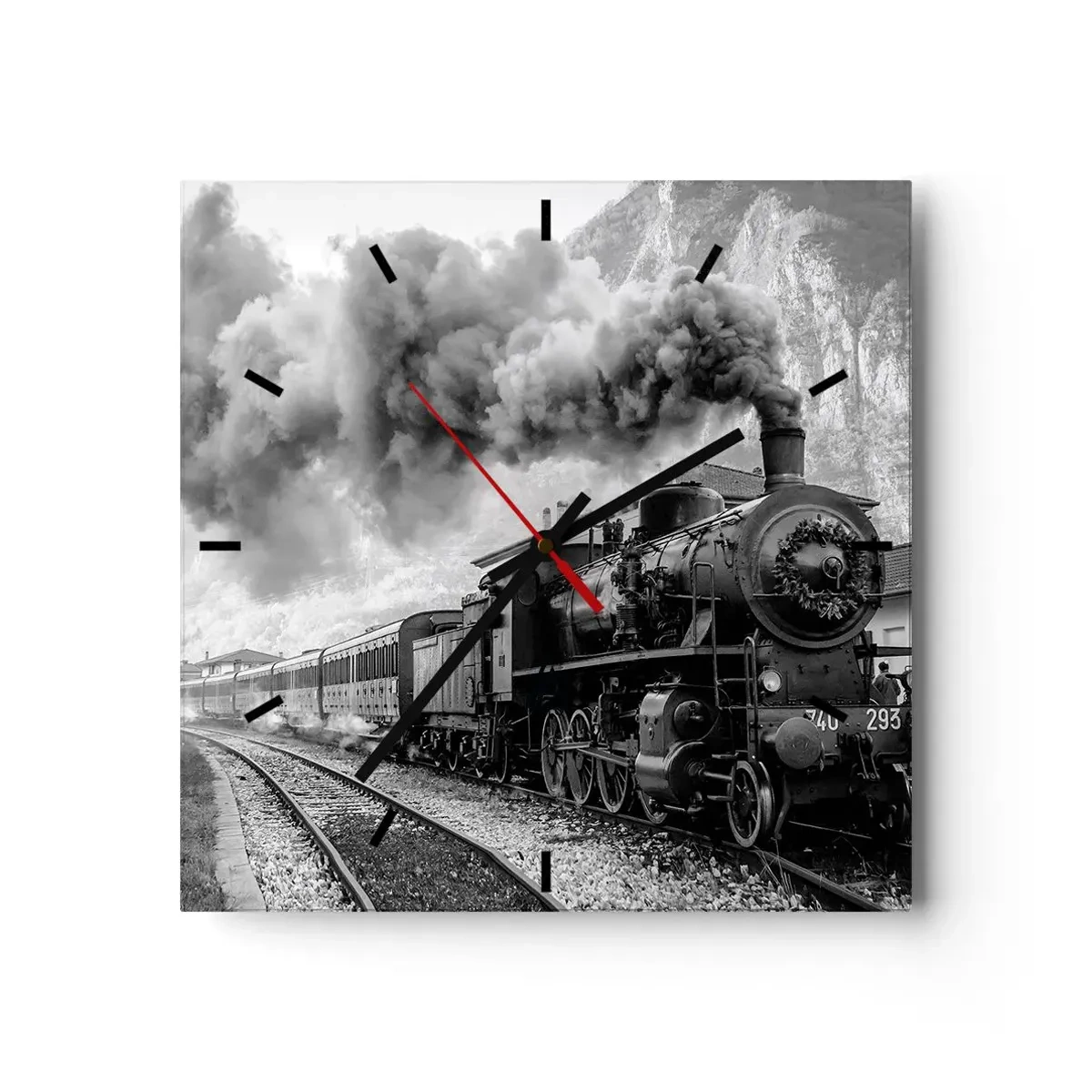 Väggklocka - Klocka på glas - Det står ett lok på stationen... - 30x30 cm