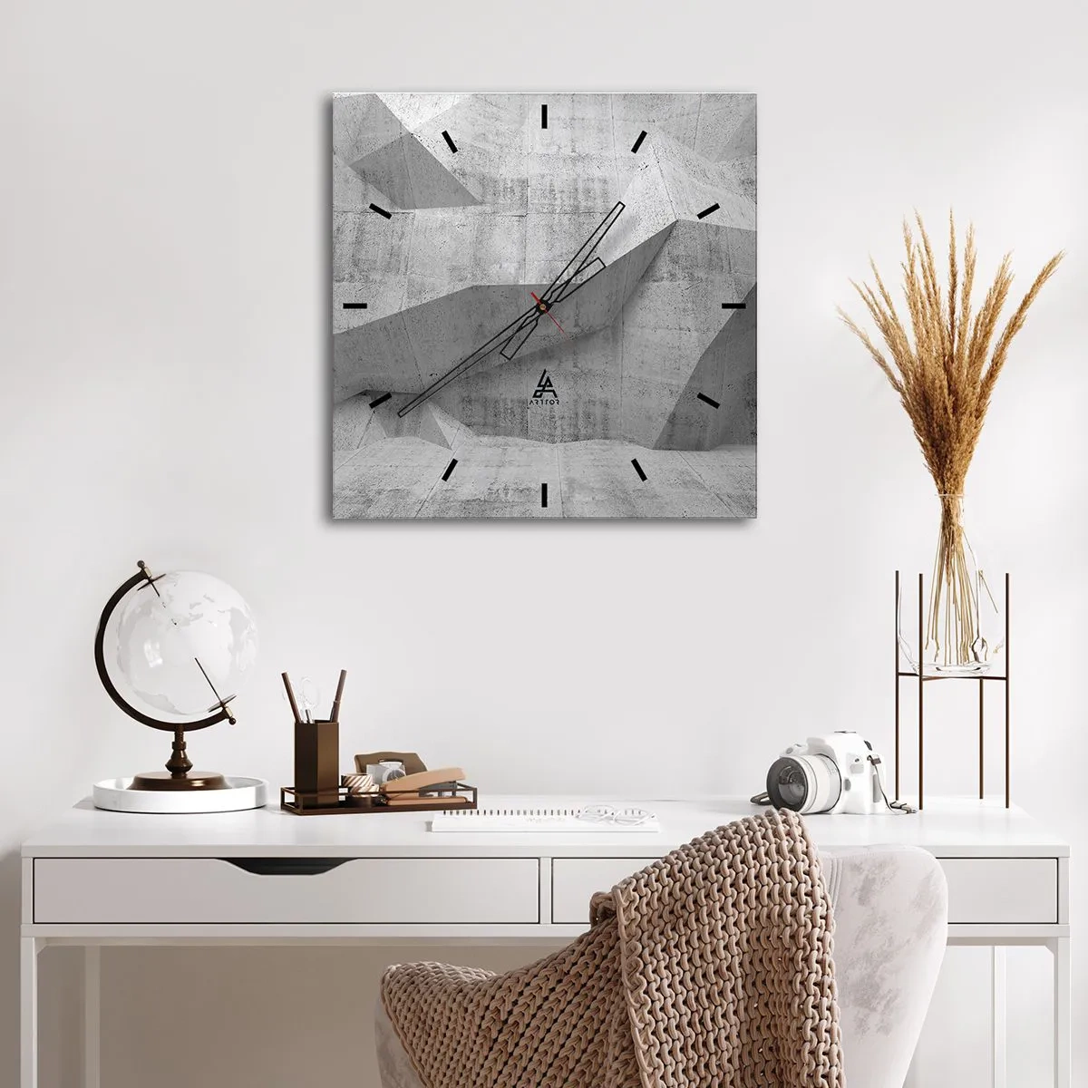 Väggklocka - Klocka på glas - En riktig utmaning - 40x40 cm