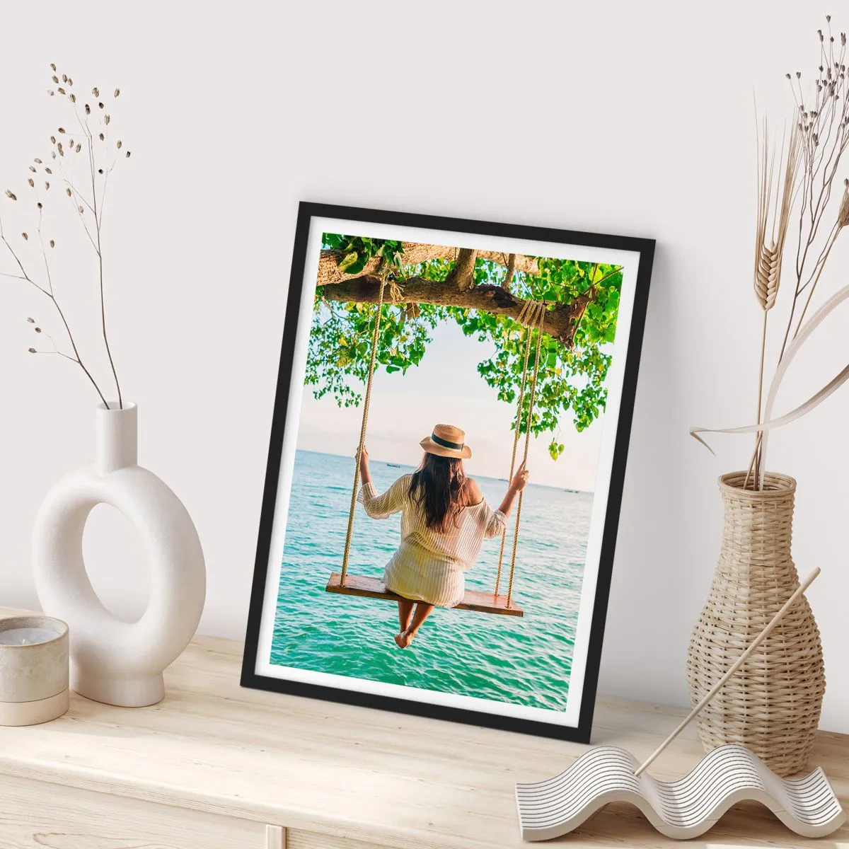 Affisch i svart ram - Livet är vackert - 40x50 cm