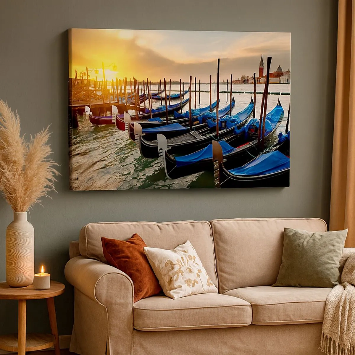 Canvastavla - Bild på duk - Gondoler i Venedig på morgonen i ljuset av den uppgående solen - 70x50cm - Innan bullret kommer hit - Modern väggdekoration för vardagsrum och sovrum ARTTOR