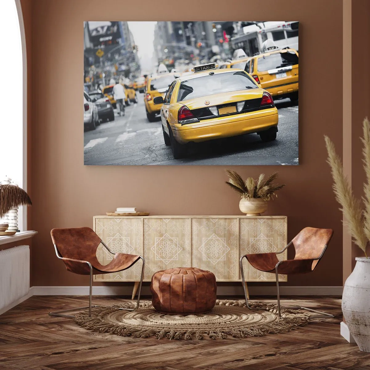 Canvastavla - Bild på duk - Gula taxibilar på en livlig stadsgata i metropolens centrum - 70x50cm - Endast i denna stad - Modern väggdekoration för vardagsrum och sovrum ARTTOR