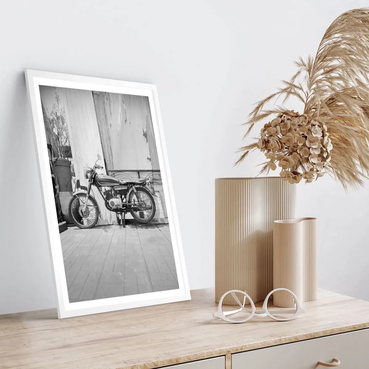 Affisch i vit ram - Klassik framför allt - 40x50 cm