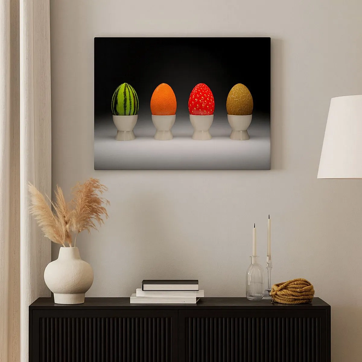 Canvastavla - Bild på duk - Färgglada ägg som liknar frukt på en mörk bakgrund - 70x50cm - Fruktfrukost - Modern väggdekoration för vardagsrum och sovrum ARTTOR