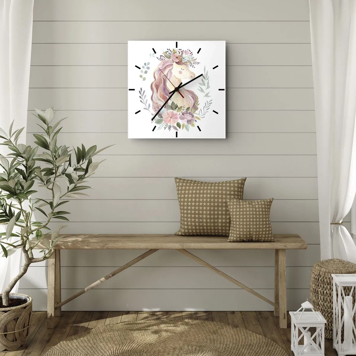 Väggklocka - Klocka på glas - En inbjudan till sagornas värld - 30x30 cm