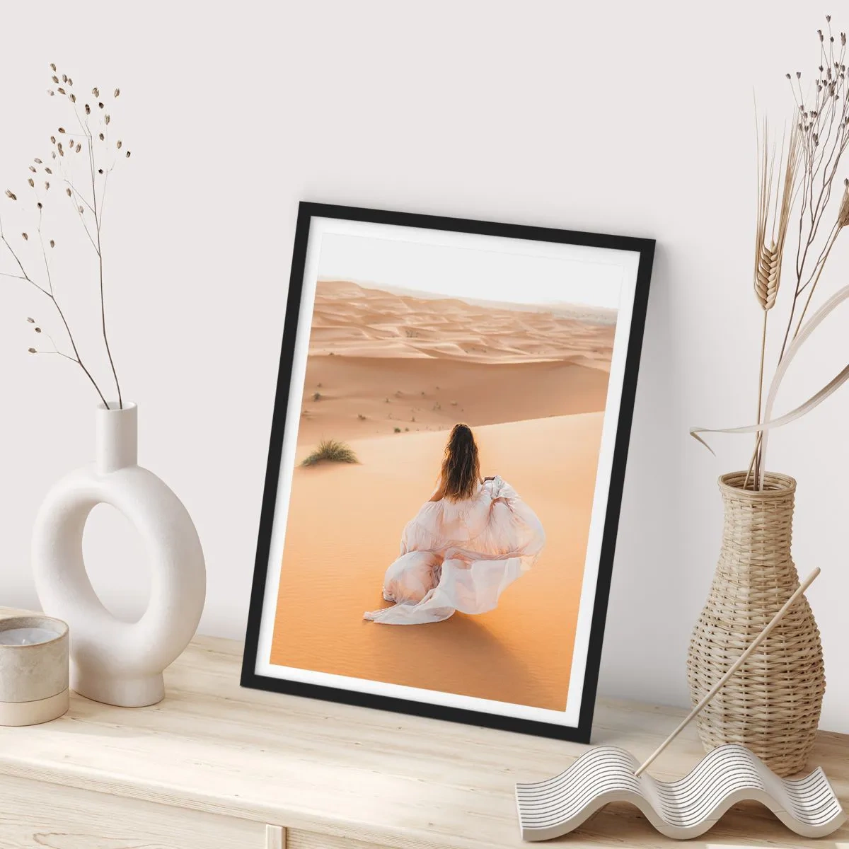 Affisch i svart ram - Flyt till friheten - 61x91 cm