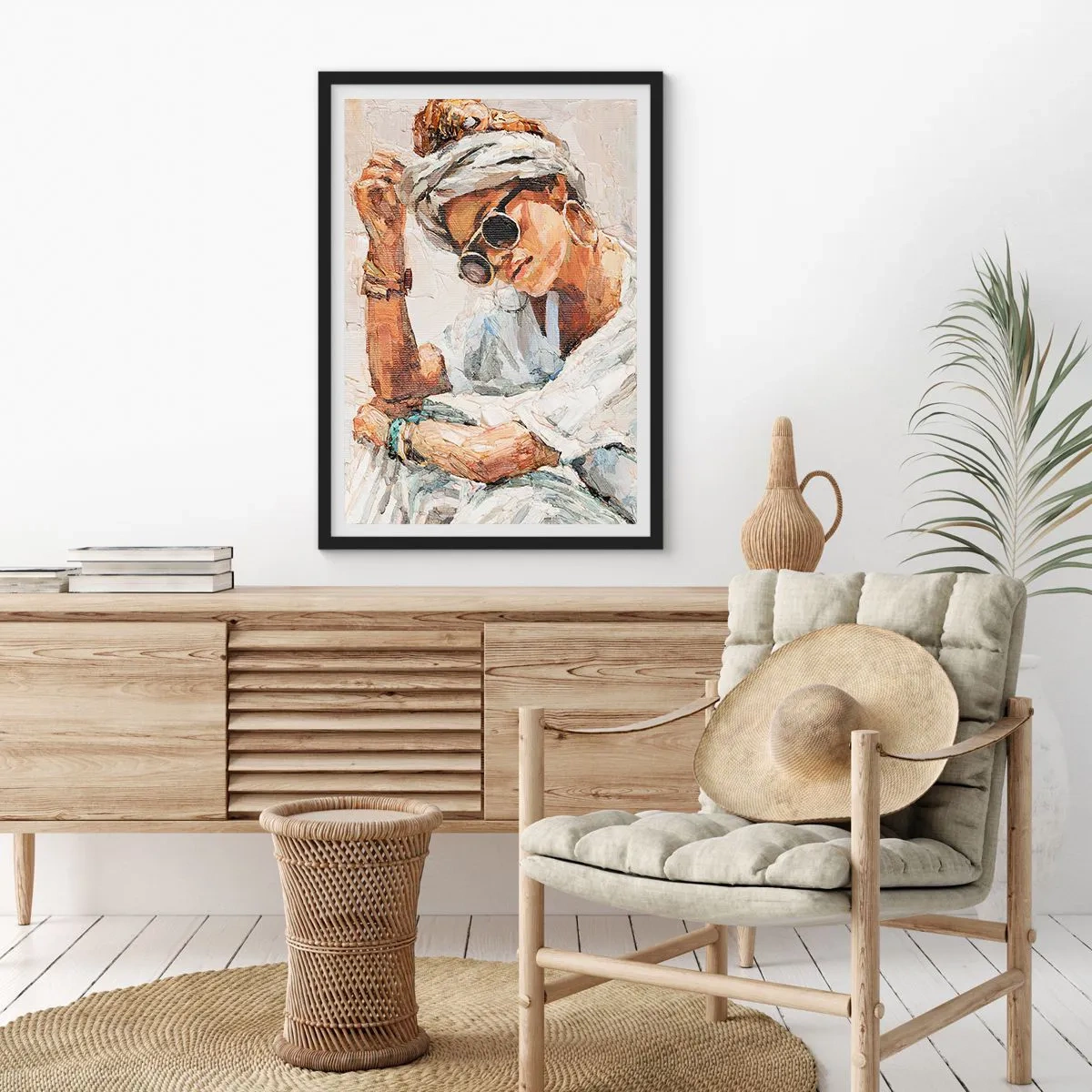 Affisch i svart ram - Porträtt av en kvinna med glasögon och turban i impressionistisk stil - 50x70cm - Porträtt i fullt solljus - Modern väggdekoration för vardagsrum och sovrum ARTTOR