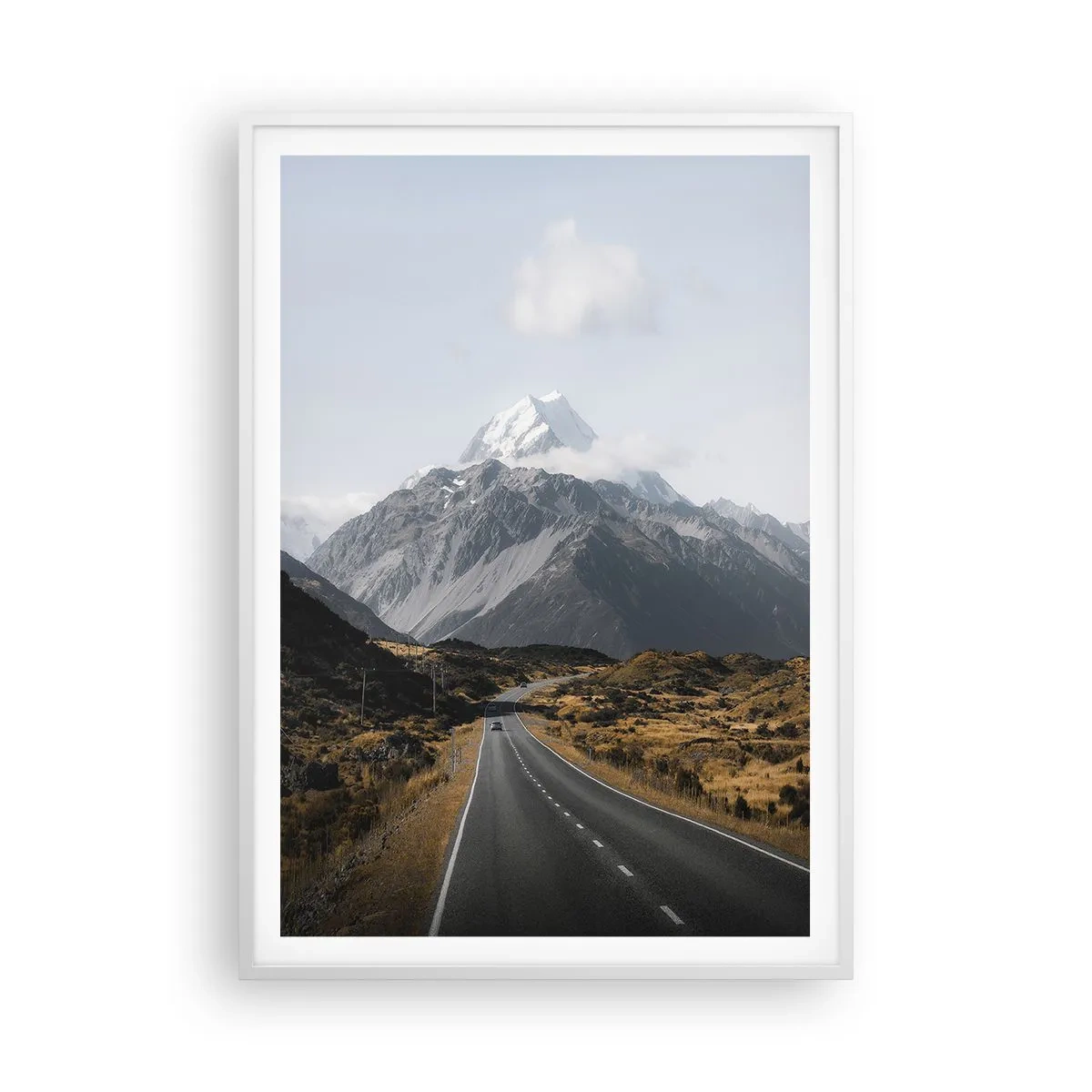 Affisch i vit ram - Väg till fjällens hjärta - 70x100 cm