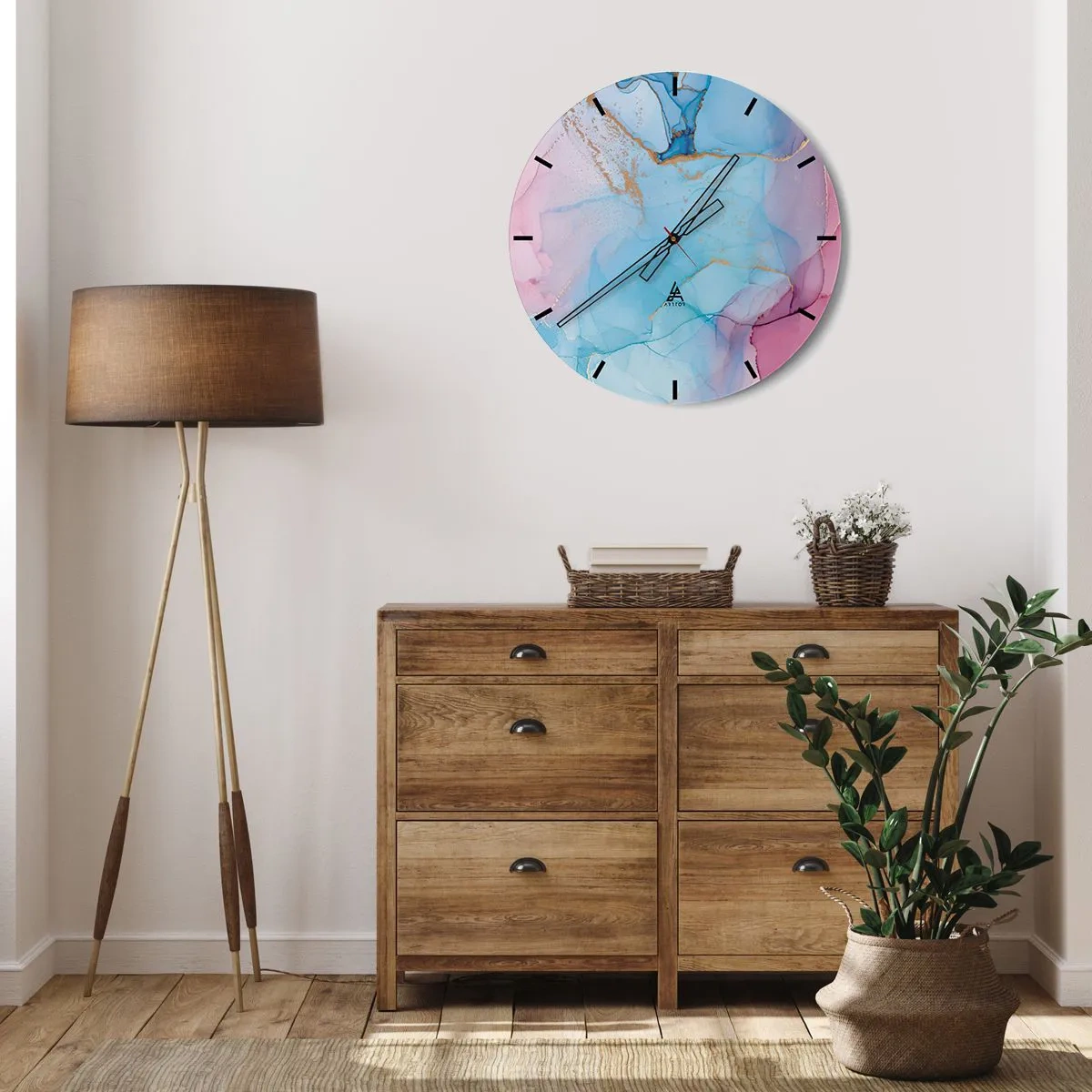 Väggklocka - Klocka på glas - Abstraktion i pastellfärger med gulddetaljer - 30x30cm - Möte och infiltration - Modern väggdekoration för vardagsrum, kök och sovrum ARTTOR