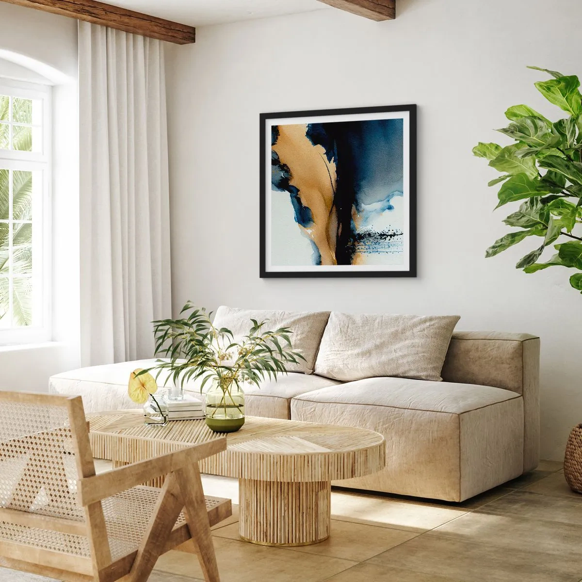 Affisch i svart ram - Bakom ridån - 50x50 cm