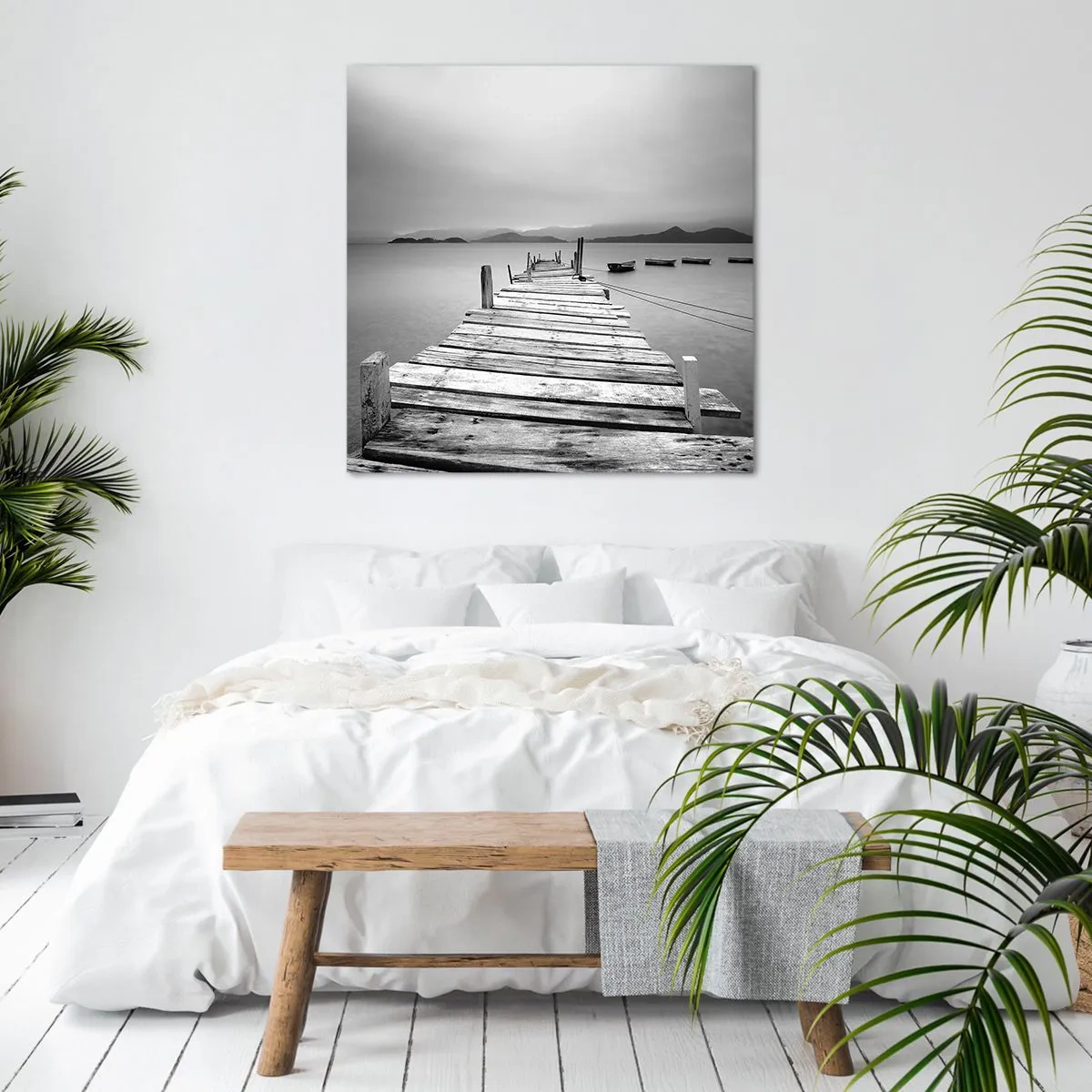 Canvastavla - Bild på duk - Bortom bergen och hav - 50x50 cm