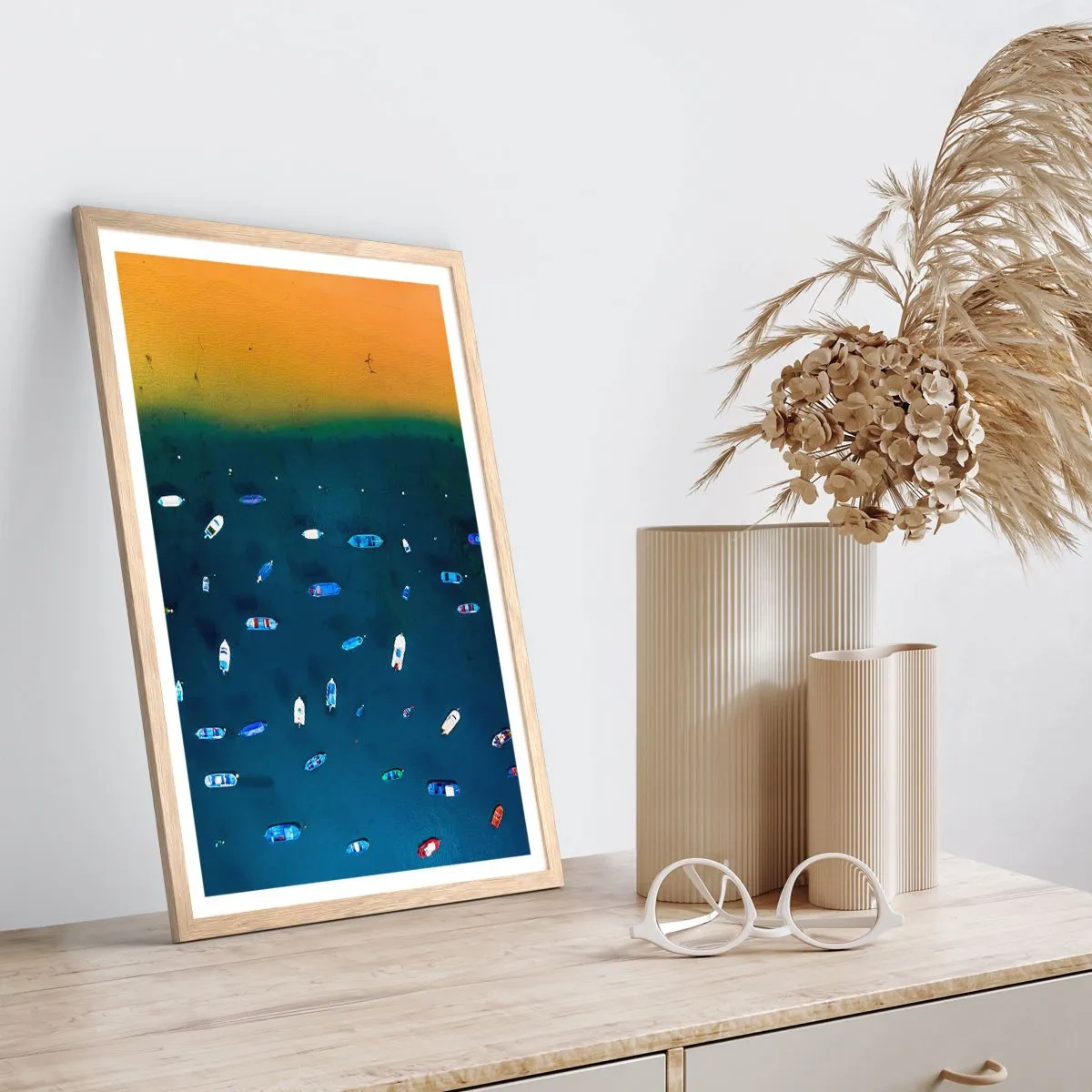 Affisch i ram av ljusek - Ett semesterspel - 40x50 cm
