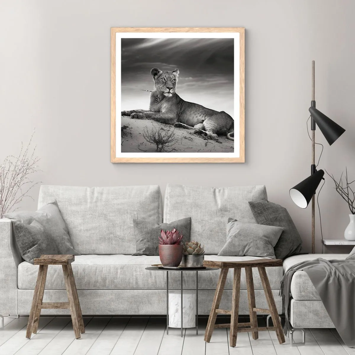 Affisch i ram av ljusek - Öknens drottnings vila - 40x40 cm