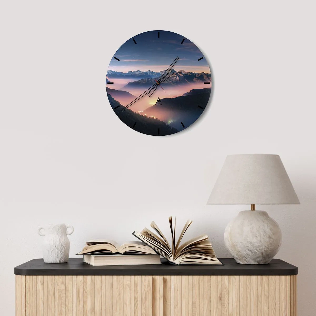 Väggklocka - Klocka på glas - Ljus i dalarna - 30x30 cm