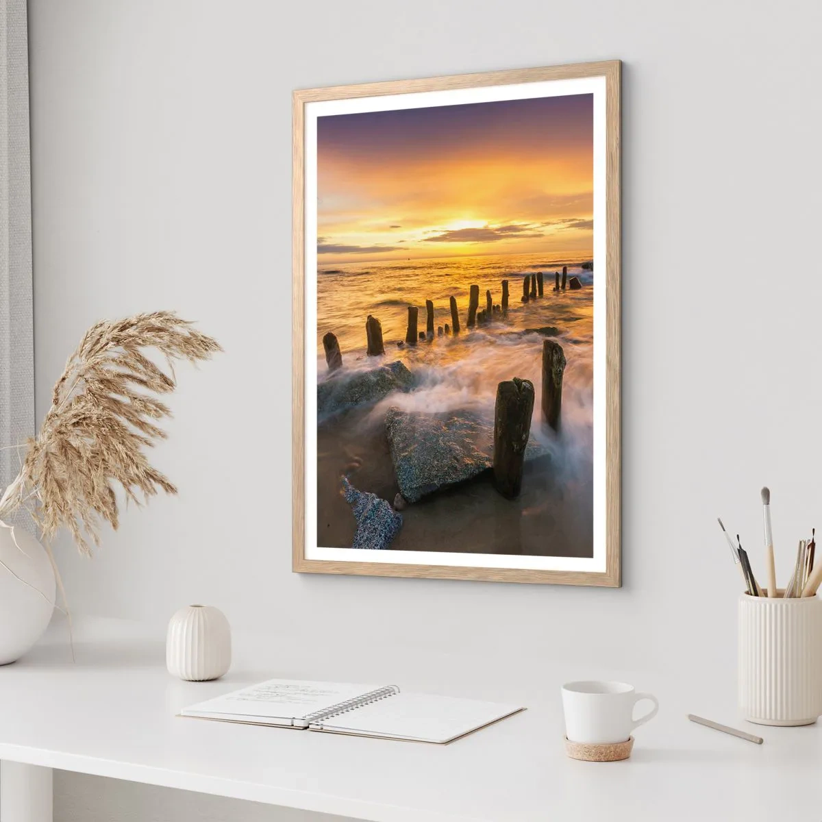 Affisch i ram av ljusek - Östersjöns råa skönhet - 50x70 cm