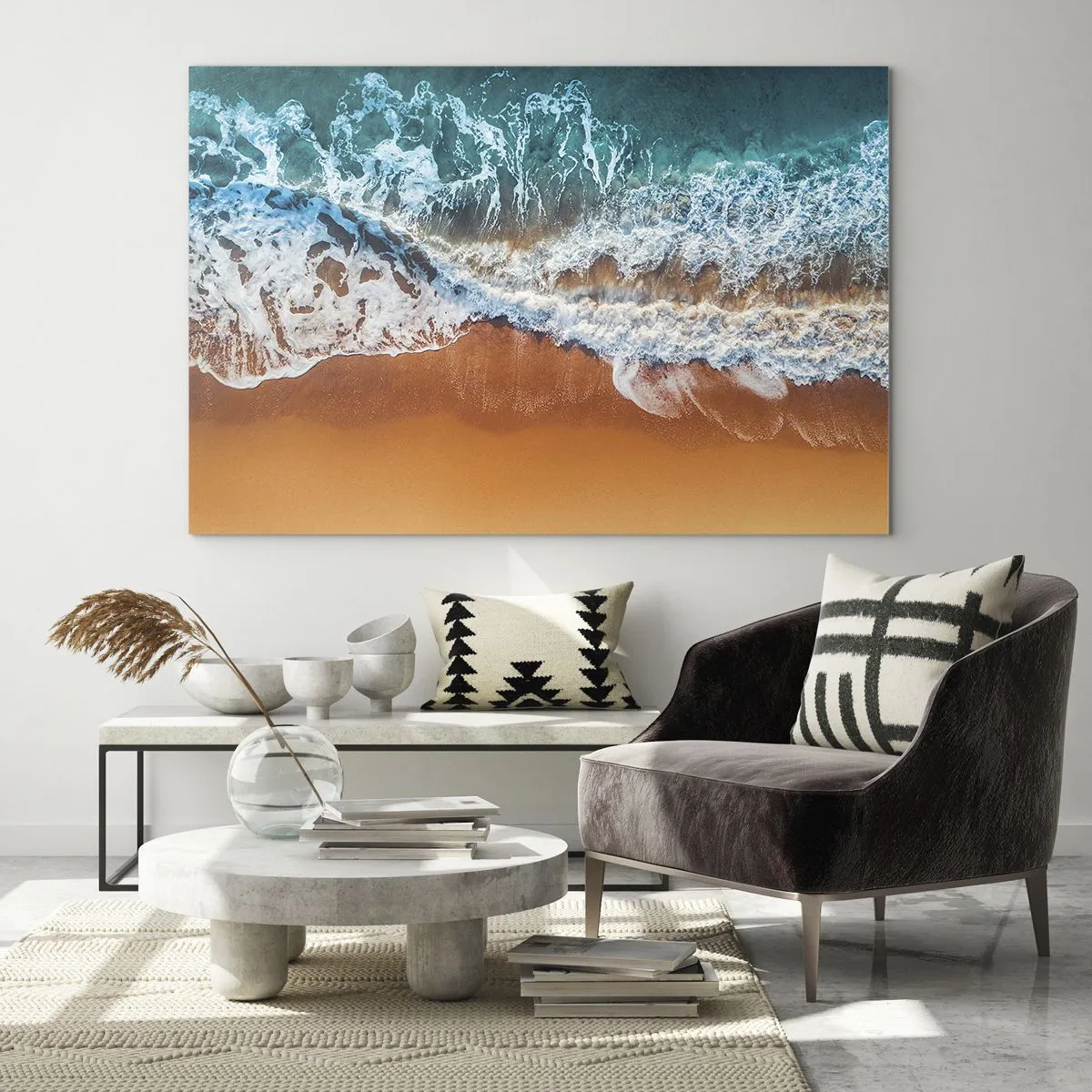 Glastavla - Bild på glas - Fågelperspektiv på havsvågor som slår mot stranden - 70x50cm - Alltid i par - Modern väggdekoration för vardagsrum och sovrum ARTTOR