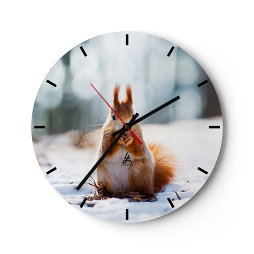 Väggklocka - Klocka på glas - En ekorre i snön i ett vinterlandskap - 30x30cm - Vad glor du på? - Modern väggdekoration för vardagsrum, kök och sovrum ARTTOR