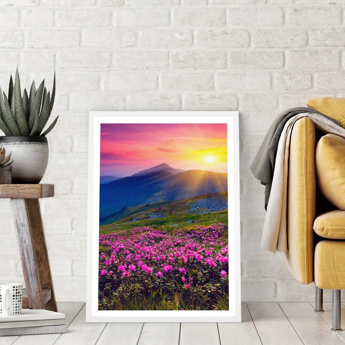 Affisch i vit ram - … Bergtallen doftar och örterna luktar runt omkring - 50x70 cm