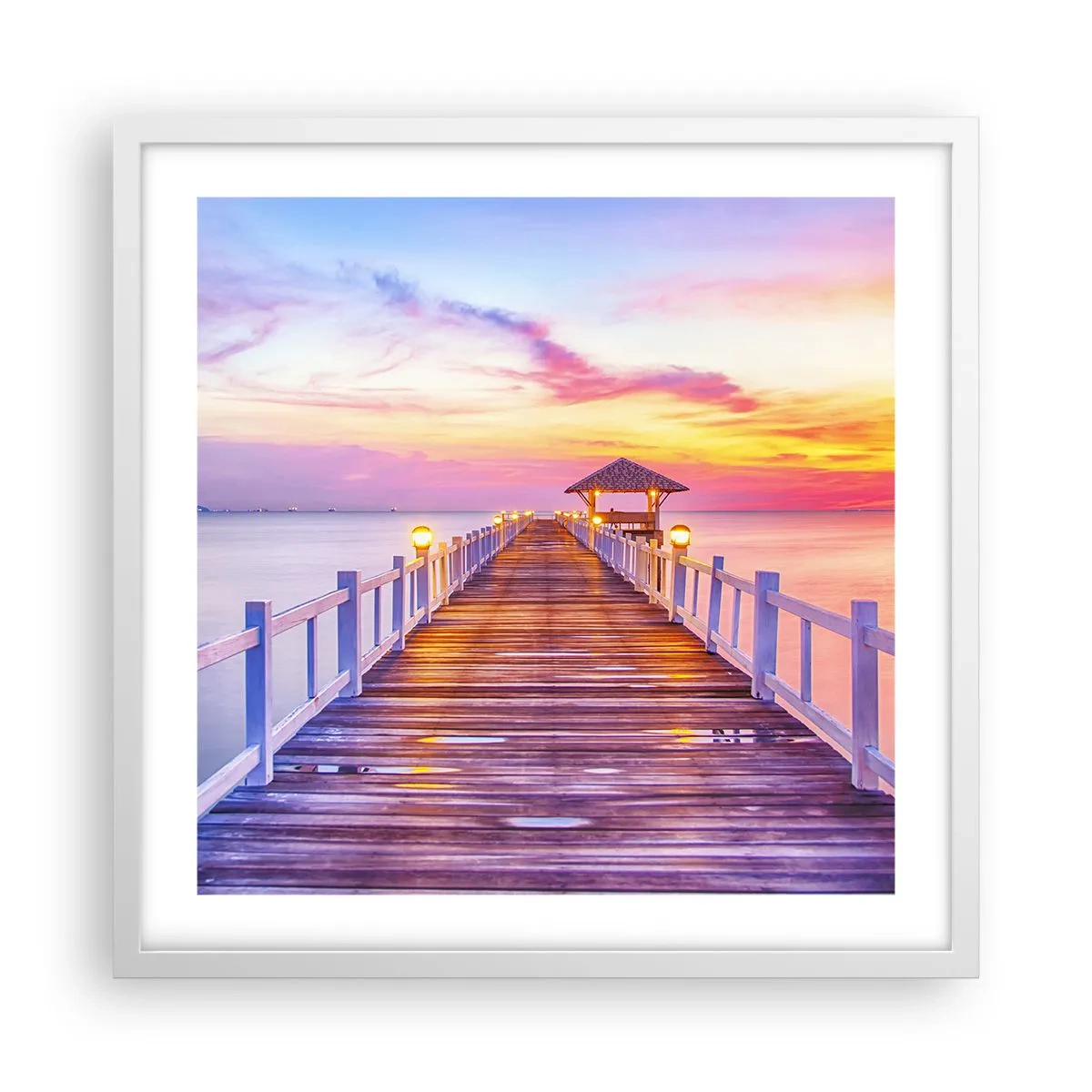 Affisch i vit ram - Kvällens lila-guld tystnad - 50x50 cm