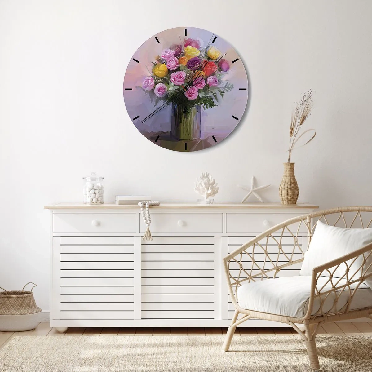 Väggklocka - Klocka på glas - En bukett rosor i en färgglad vas på en pastellfärgad bakgrund - 30x30cm - Stoppad skönhet - Modern väggdekoration för vardagsrum, kök och sovrum ARTTOR