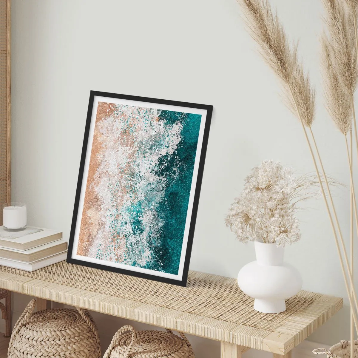 Affisch i svart ram - Abstrakt havsvåg i nyanser av turkos och beige - 50x70cm - Berättelser från havet - Modern väggdekoration för vardagsrum och sovrum ARTTOR