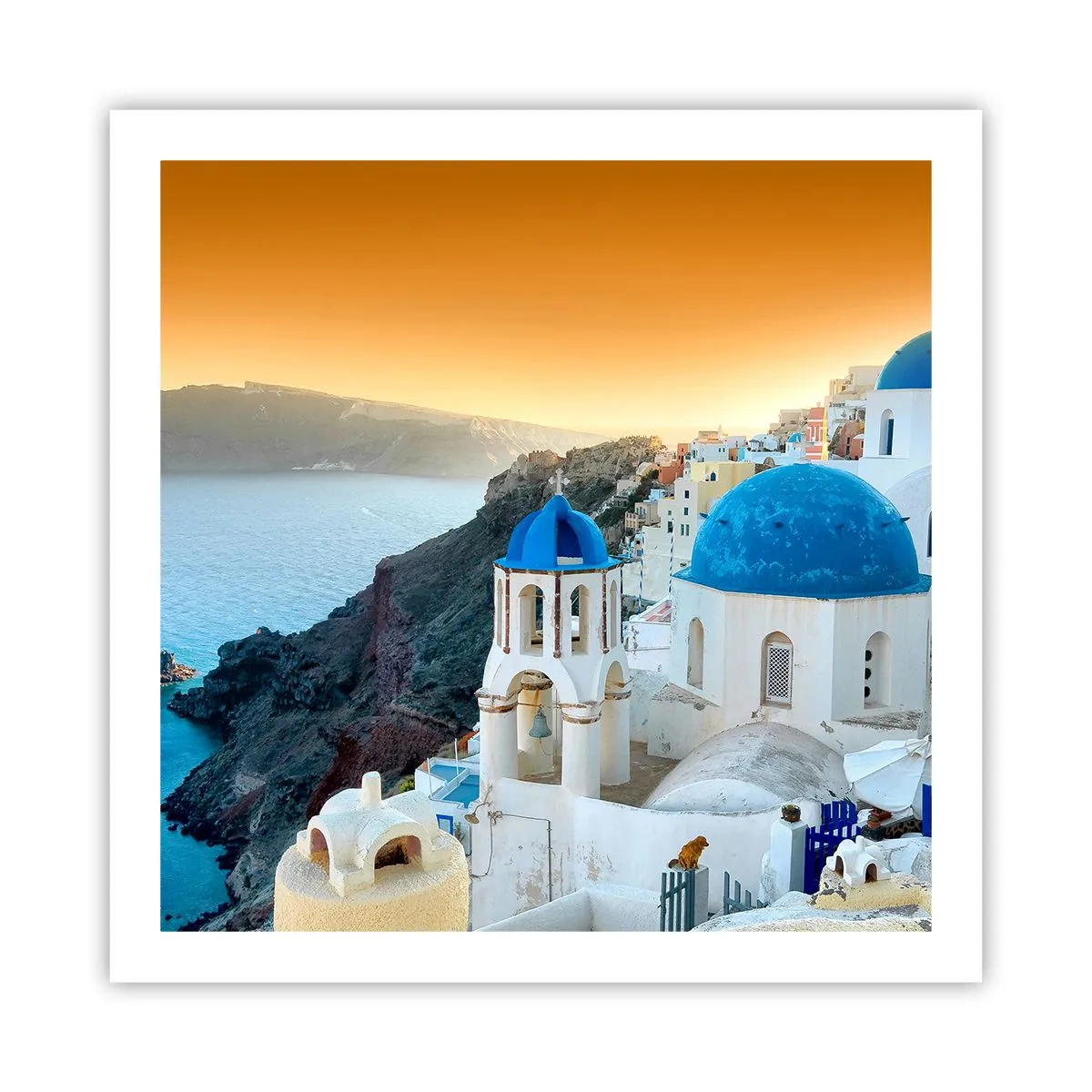 Affisch - Santorini - inbäddat i berg - 60x60 cm