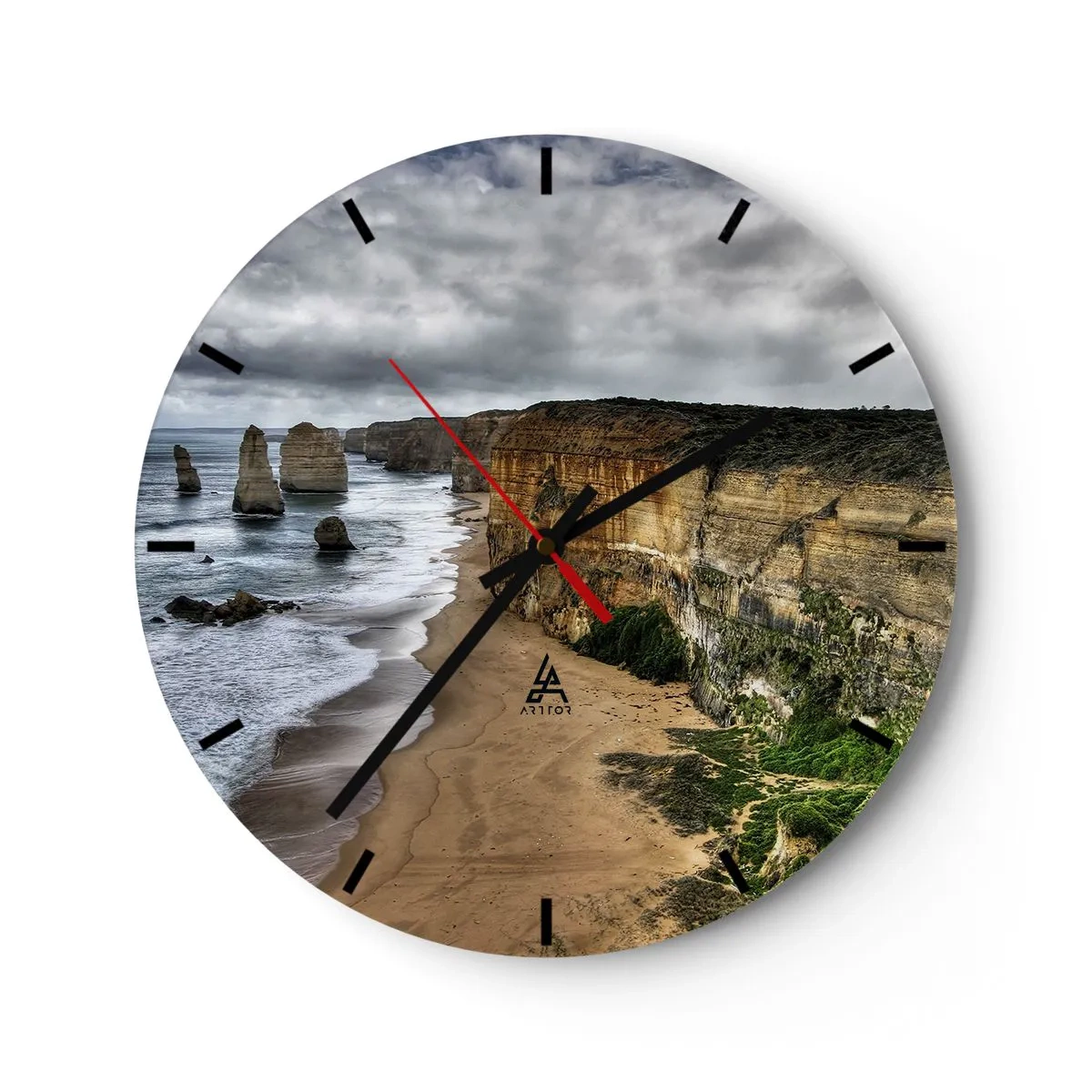 Väggklocka - Klocka på glas - Kust med klippor och en strand - 30x30cm - Rå skönhet - Modern väggdekoration för vardagsrum, kök och sovrum ARTTOR