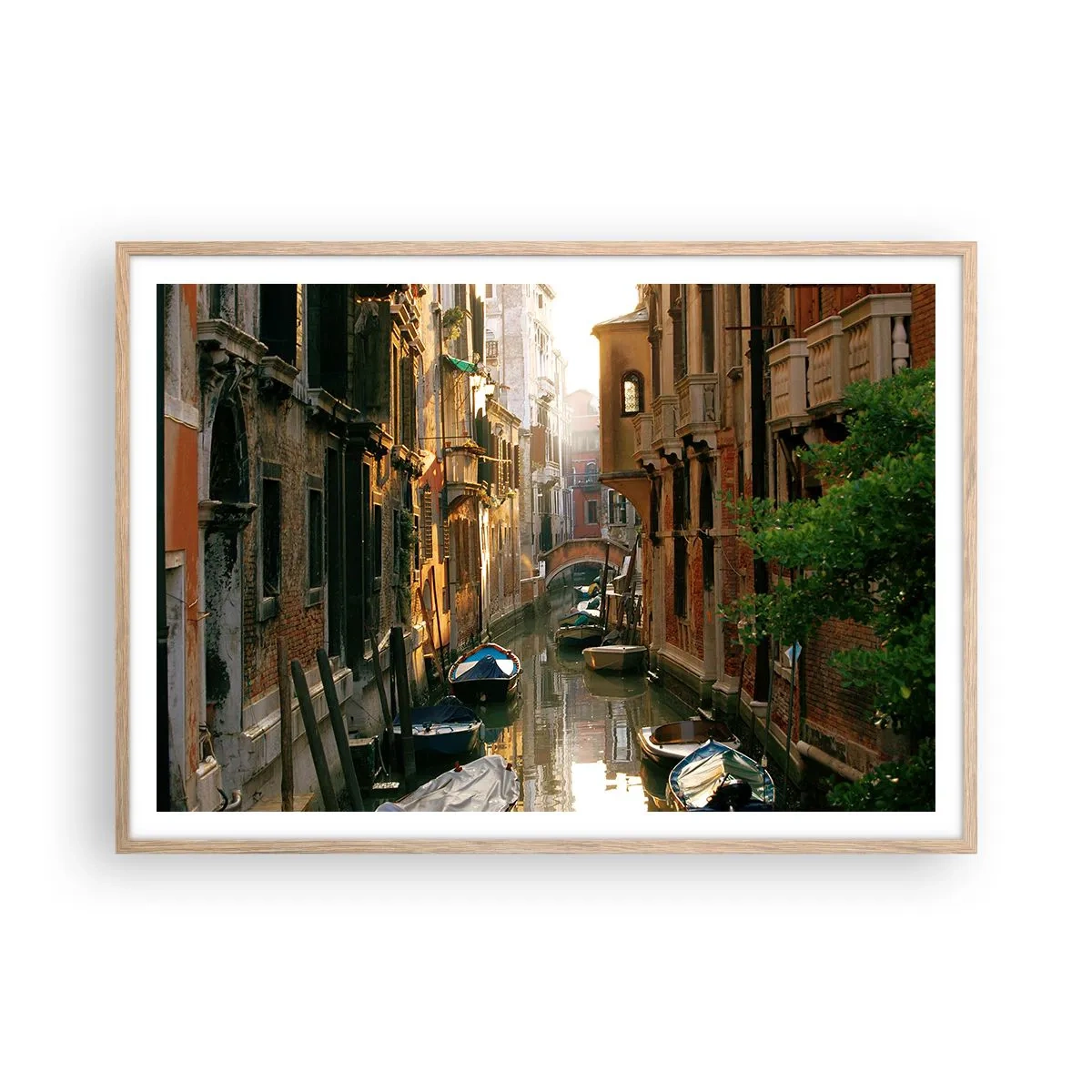 Affisch i ram av ljusek - På en gränd i Venedig - 100x70 cm