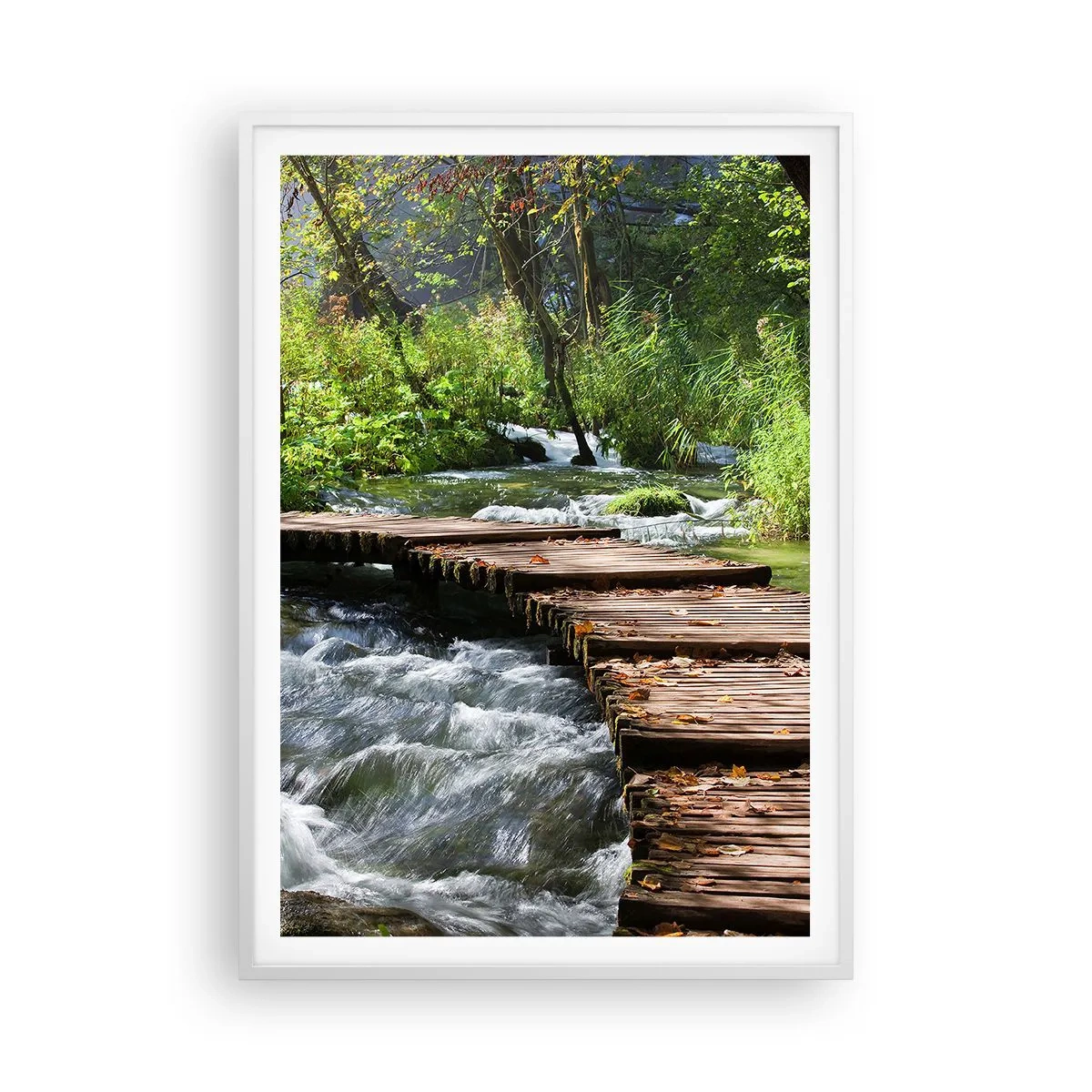 Affisch i vit ram - Över skummande kaskad - 70x100 cm