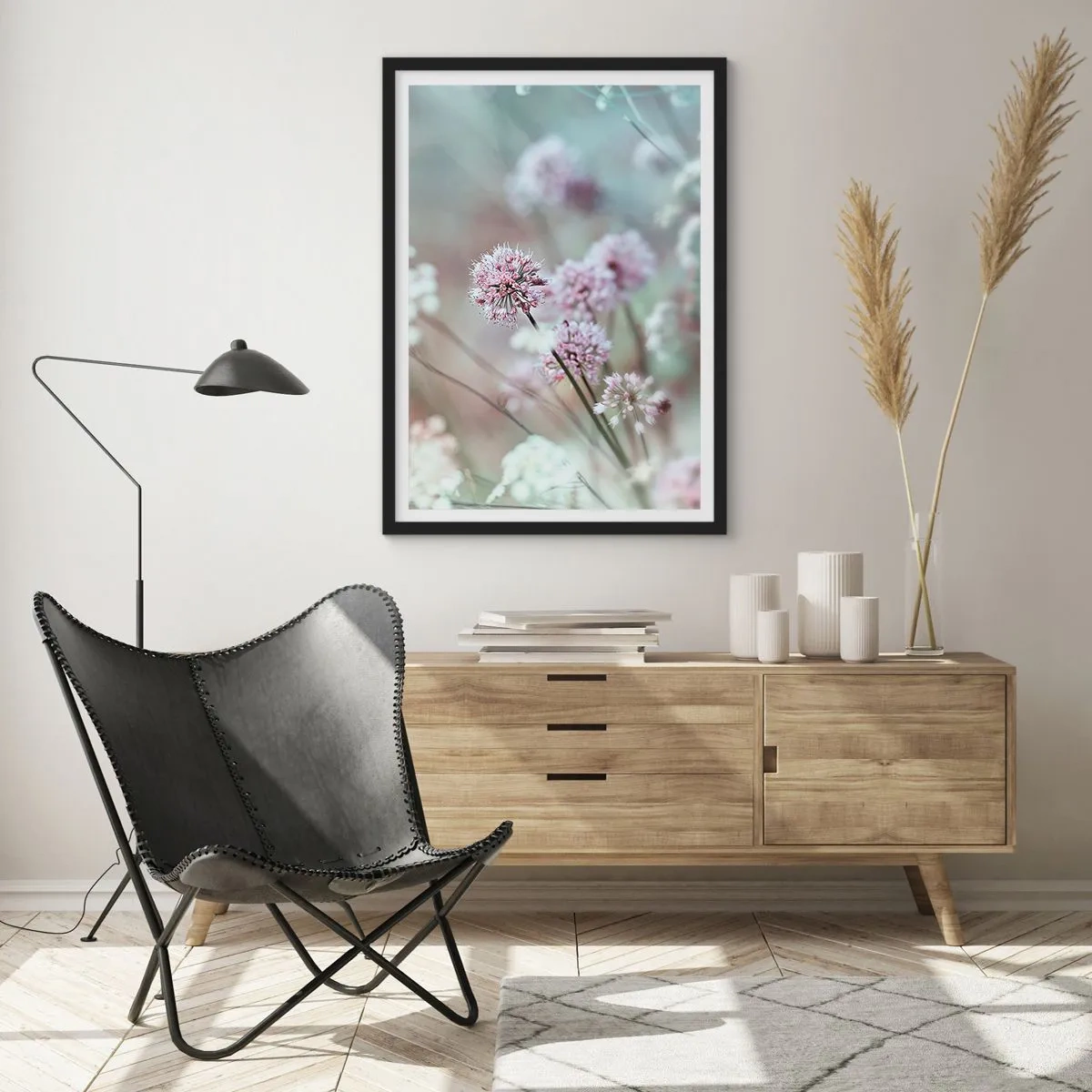 Affisch i svart ram - Fina blommor i pastellfärger - 50x70cm - Söta örtfiligraner - Modern väggdekoration för vardagsrum och sovrum ARTTOR